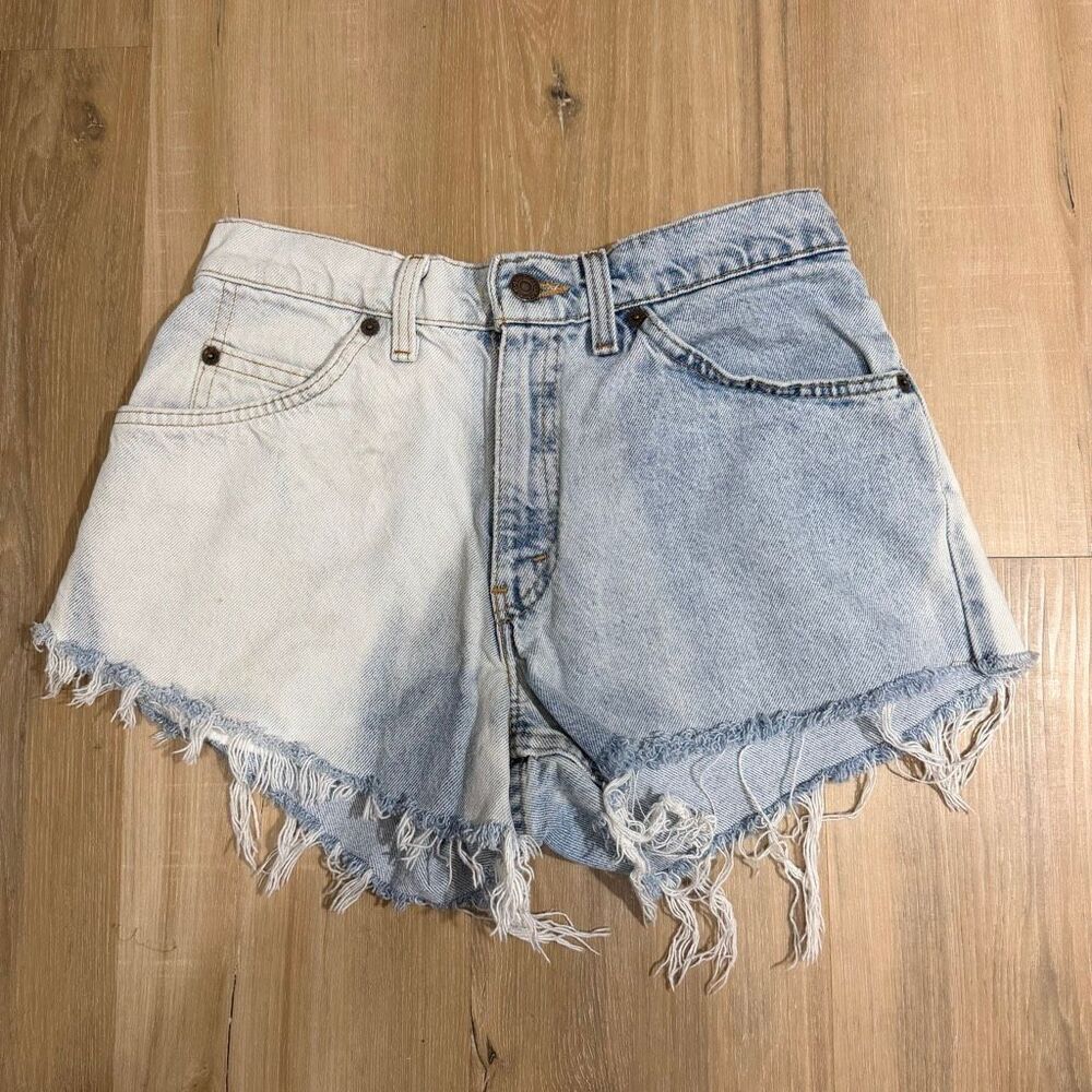 Vintage Levi’s Cutoff Jean Shorts Orange Tab Sz 28 Distressed Festival Boho Chic